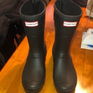 Black short Hunter boots